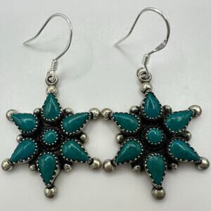 Zuni Native vintage 925 sterling silver genuine turquoise hook drop earrings